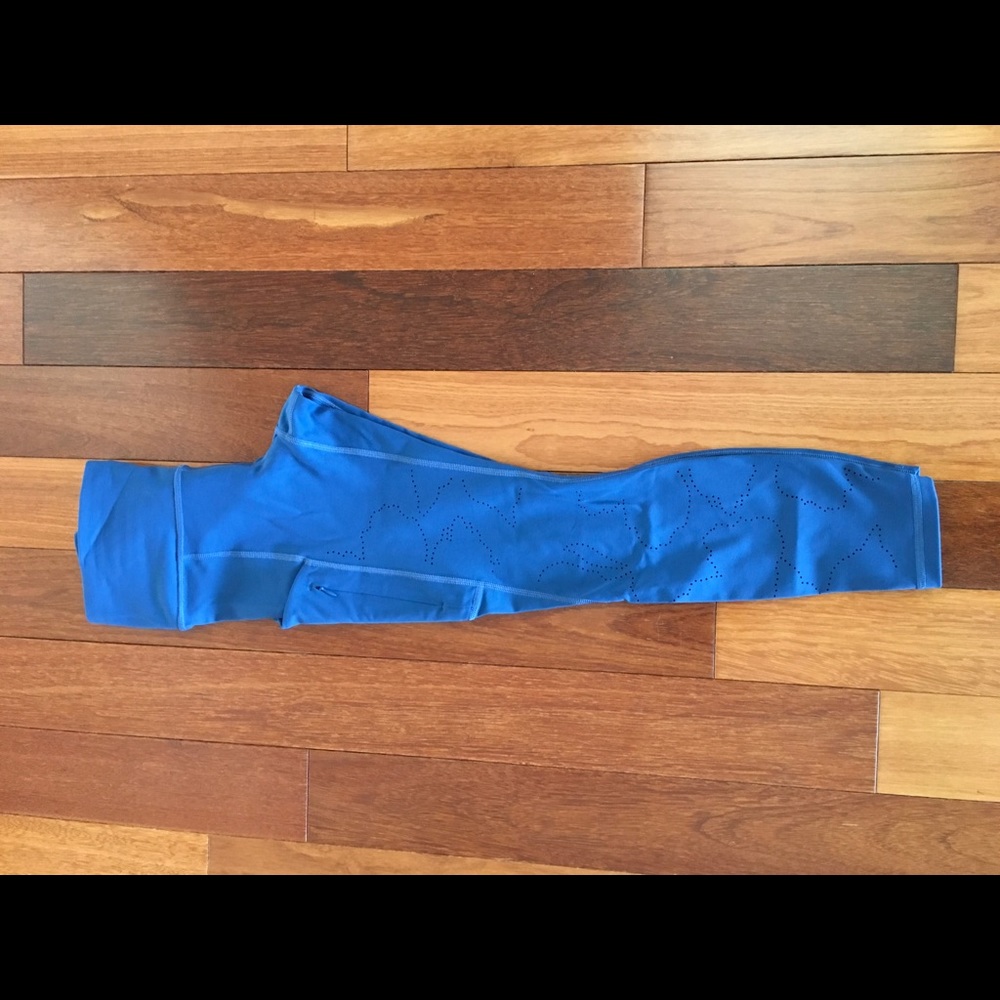Athleta ALL IN Reaction 7/8 Atlantis Blue XSP